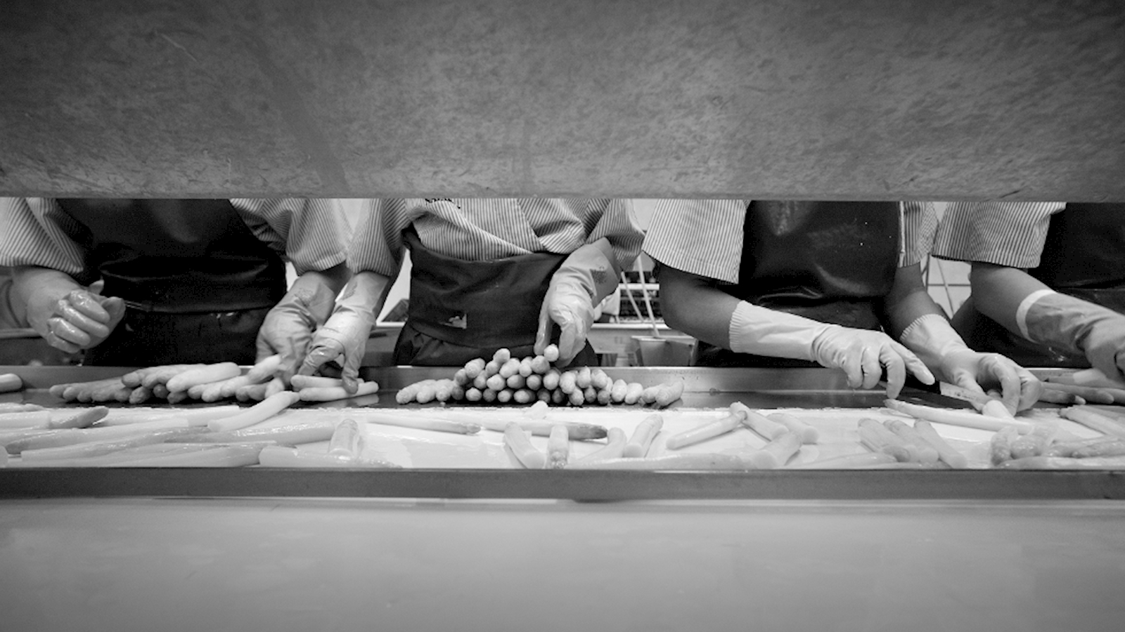 La elaboración es artesanal
Elaboramos nuestras conservas de manera artesanal, respetando la tradición agrícola y conservera de Navarra