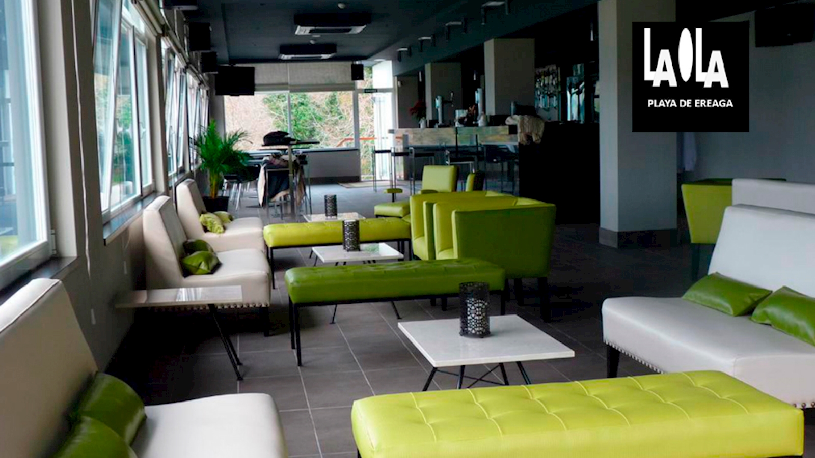 Para comer mirando al mar, y lugar de celebraciones familiares y sociales